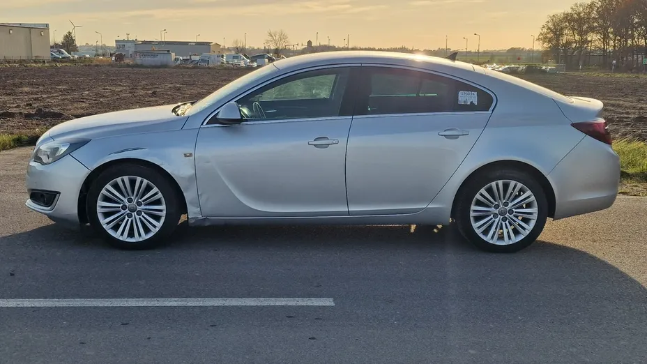 OPEL Insignia -