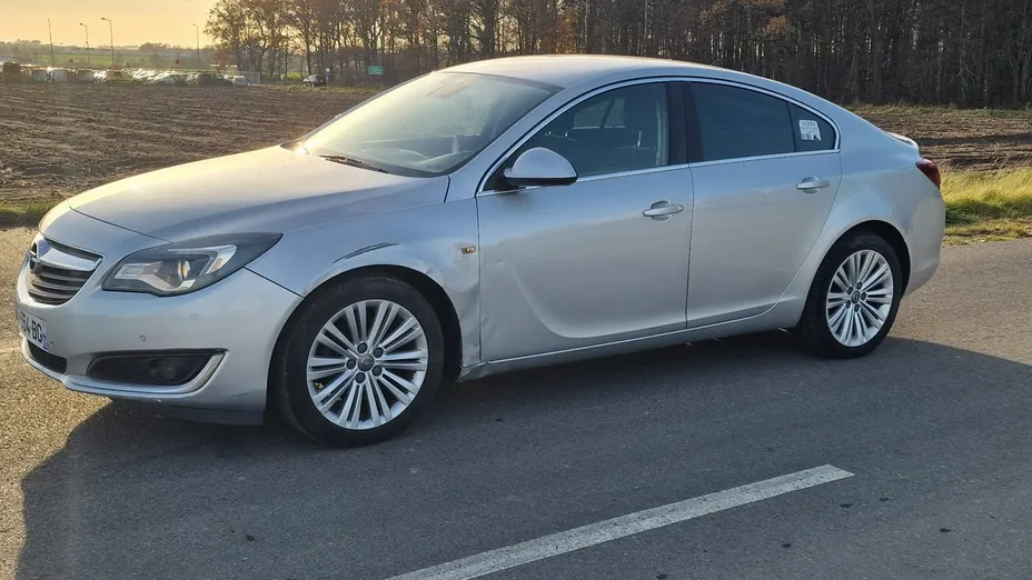 OPEL Insignia -