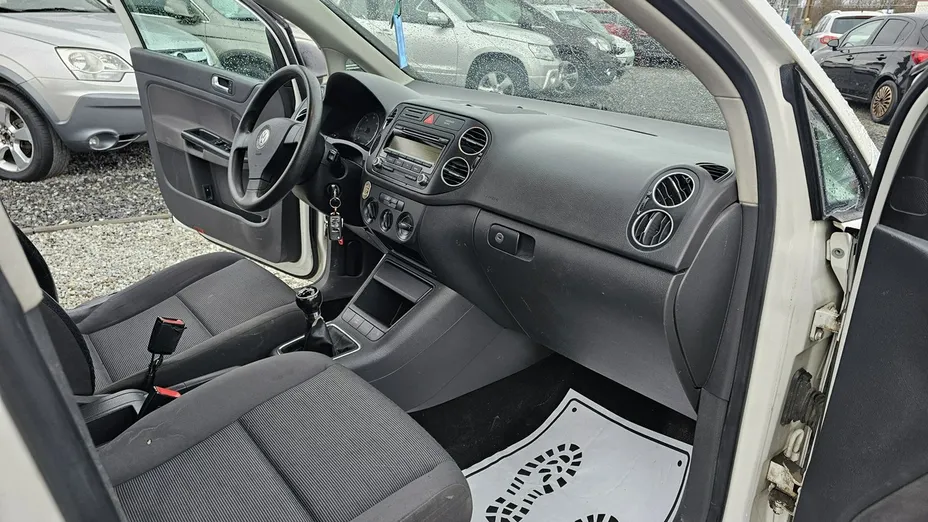 VOLKSWAGEN Golf Plus -