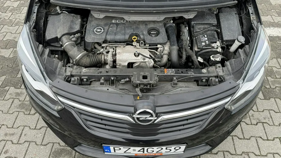 OPEL Zafira -