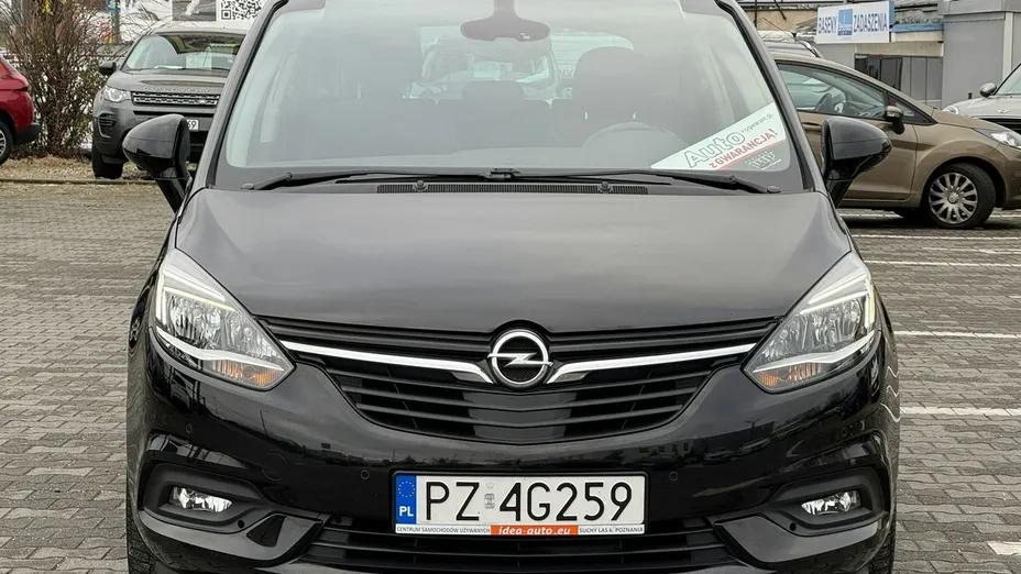 OPEL Zafira -