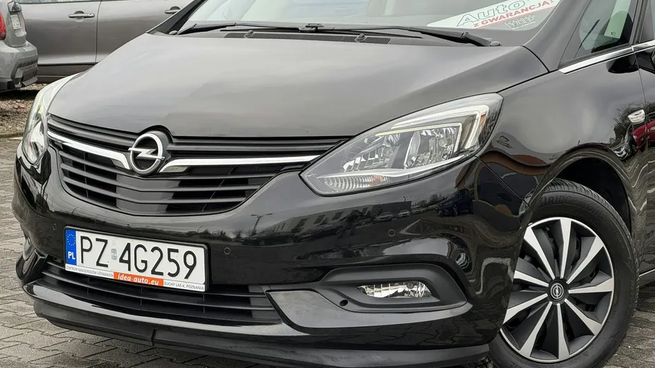 OPEL Zafira -