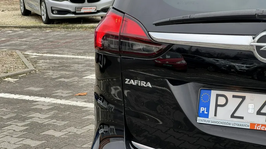 OPEL Zafira -