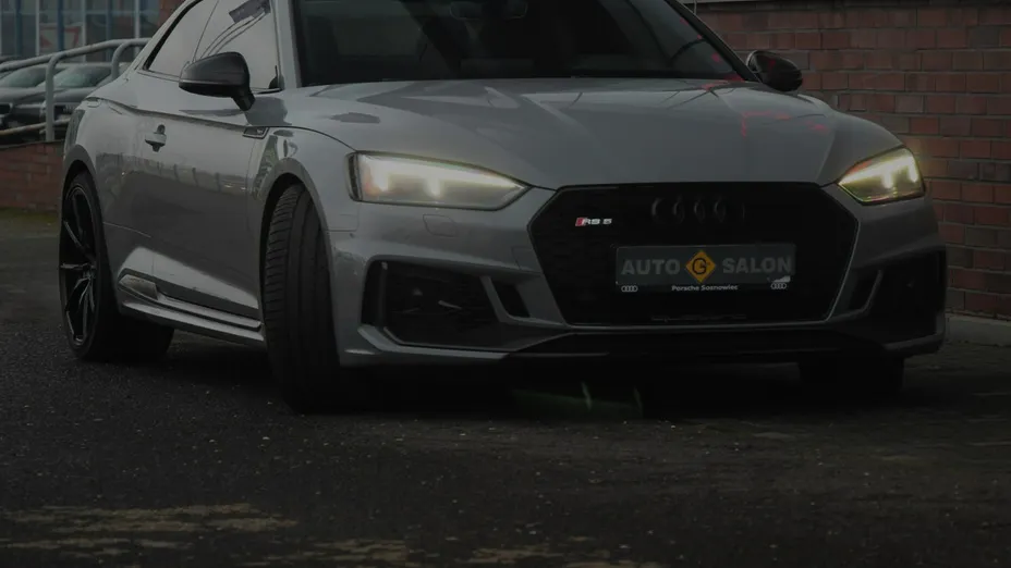 AUDI RS5 -