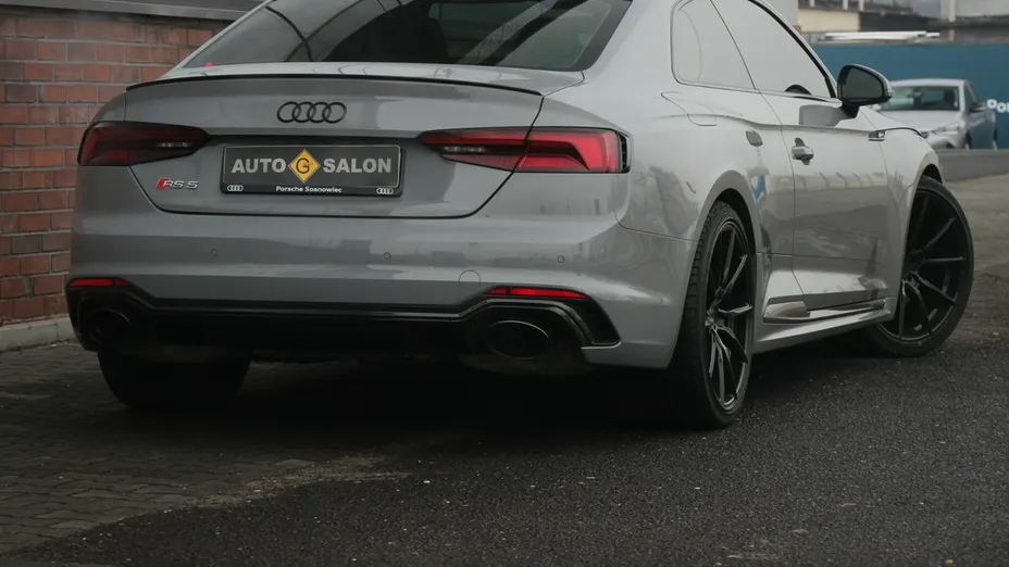 AUDI RS5 -