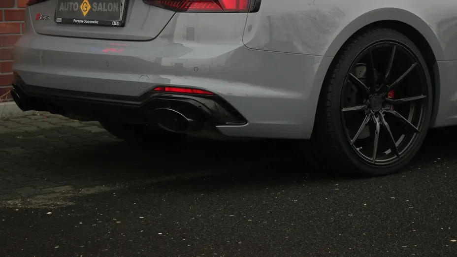 AUDI RS5 -