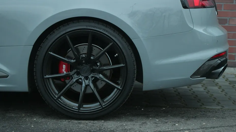 AUDI RS5 -