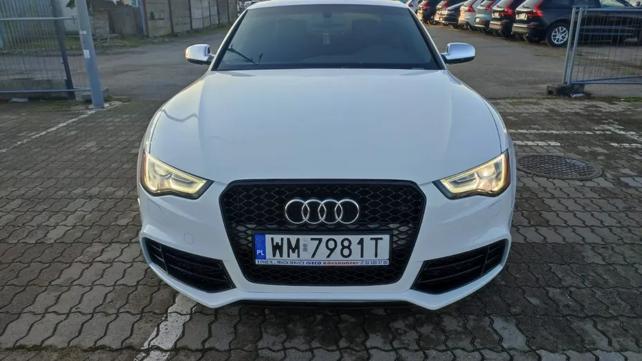 AUDI S5 -