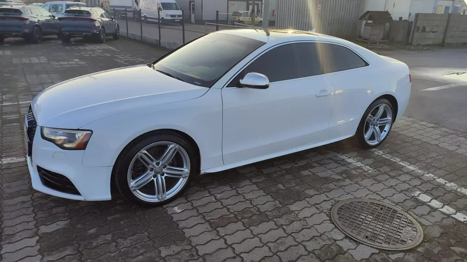 AUDI S5 -