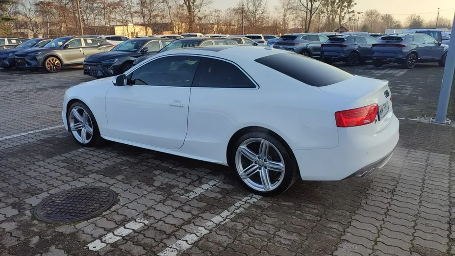 AUDI S5 -
