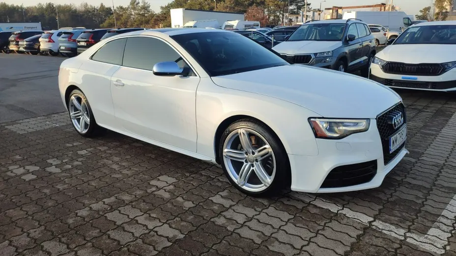 AUDI S5 -