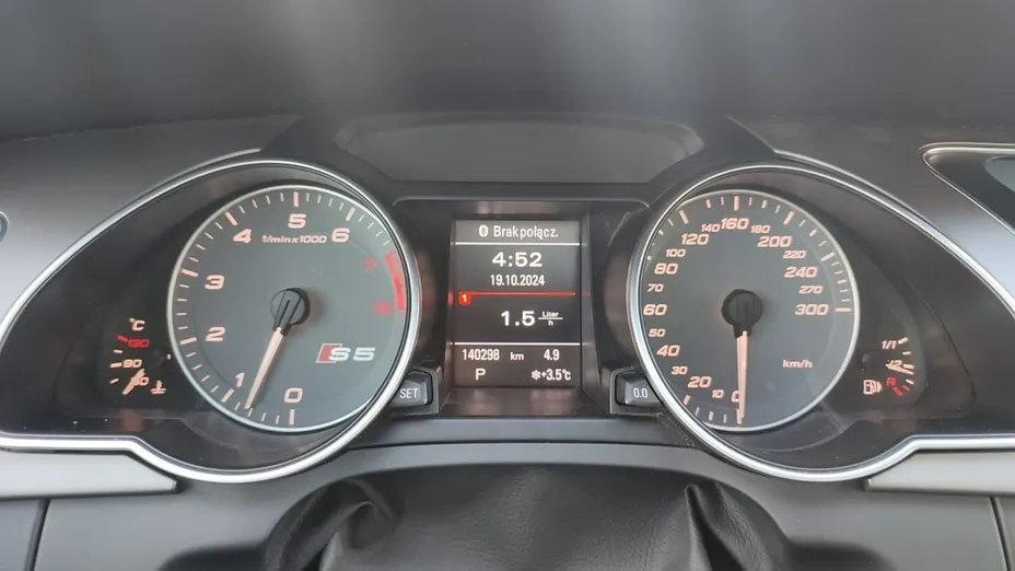 AUDI S5 -