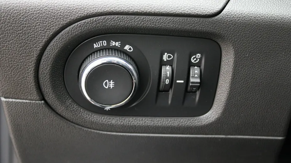 OPEL Grandland X -