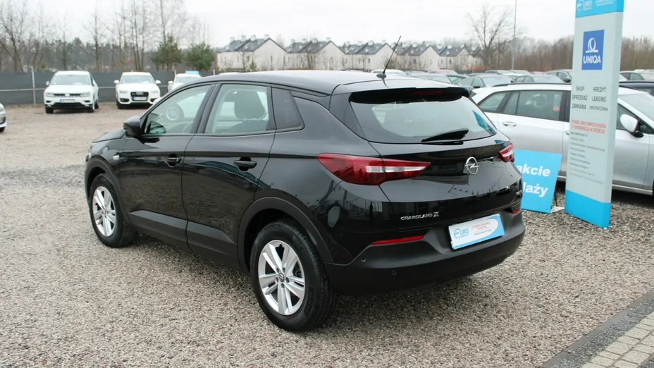 OPEL Grandland X -
