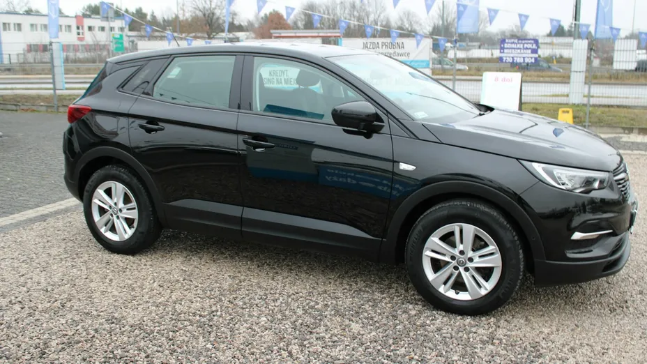 OPEL Grandland X -