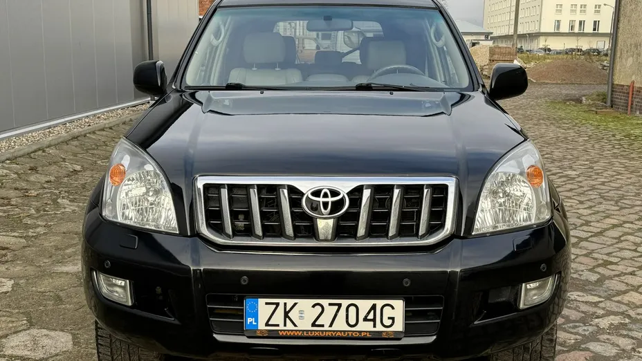 TOYOTA Land Cruiser -