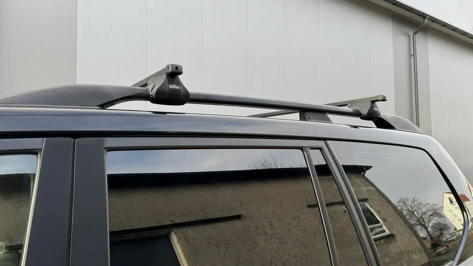TOYOTA Land Cruiser -