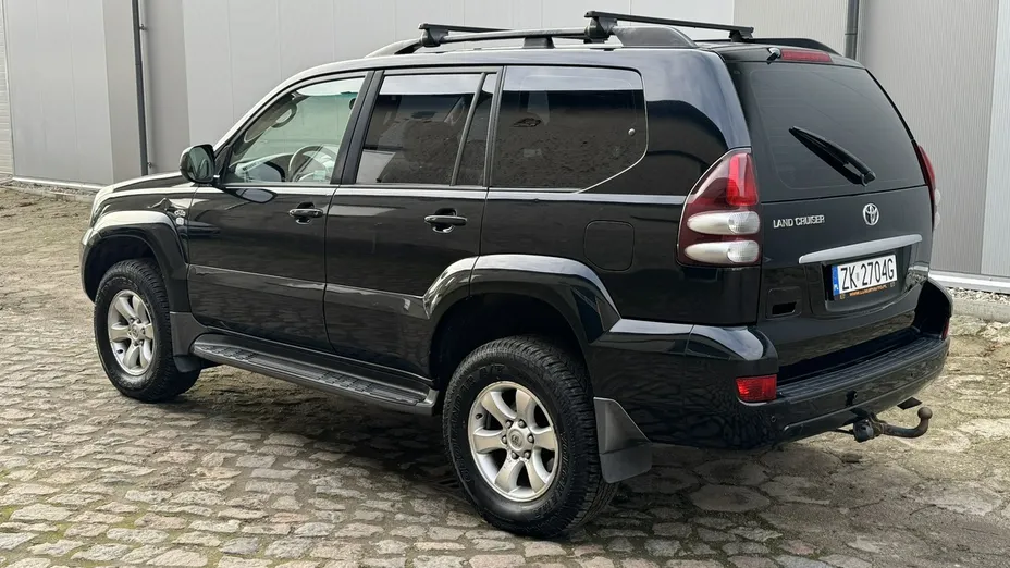 TOYOTA Land Cruiser -