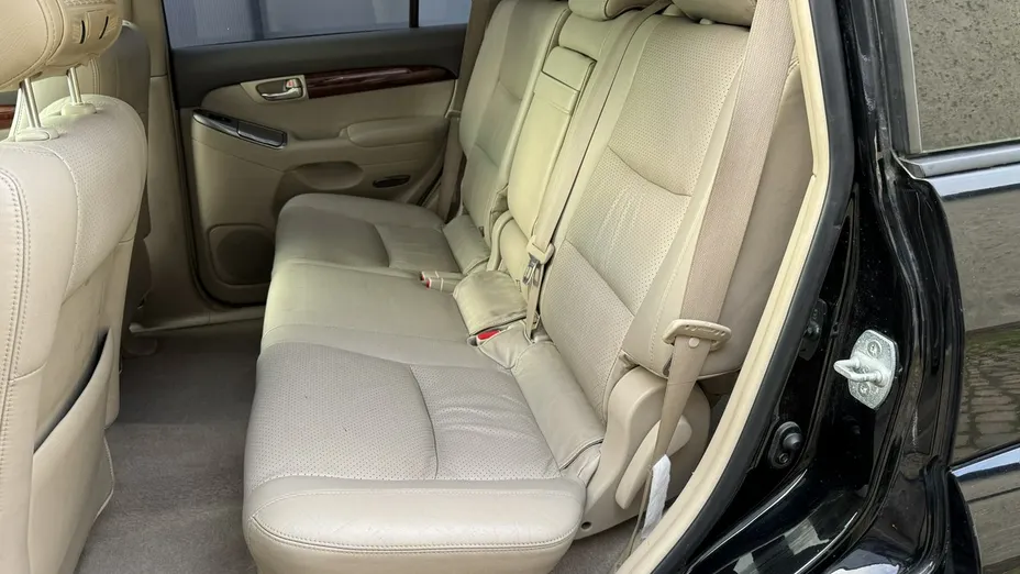 TOYOTA Land Cruiser -