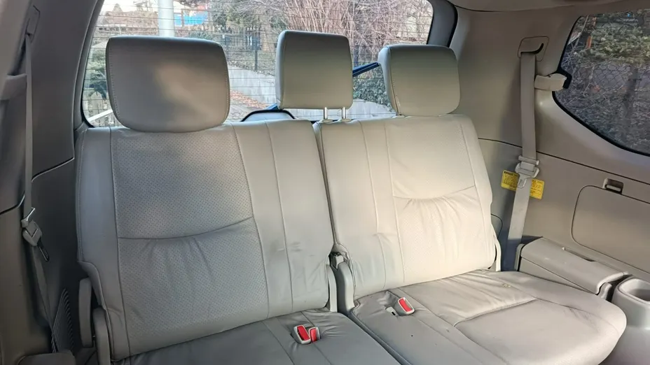 TOYOTA Land Cruiser -