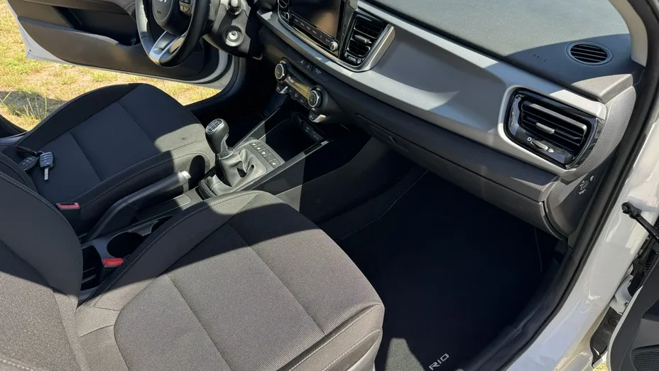 KIA Rio -