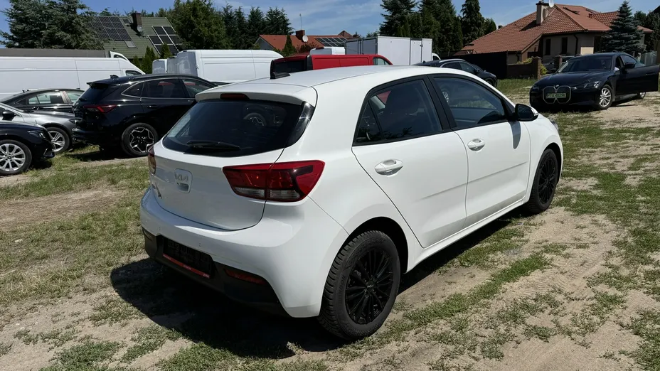 KIA Rio -
