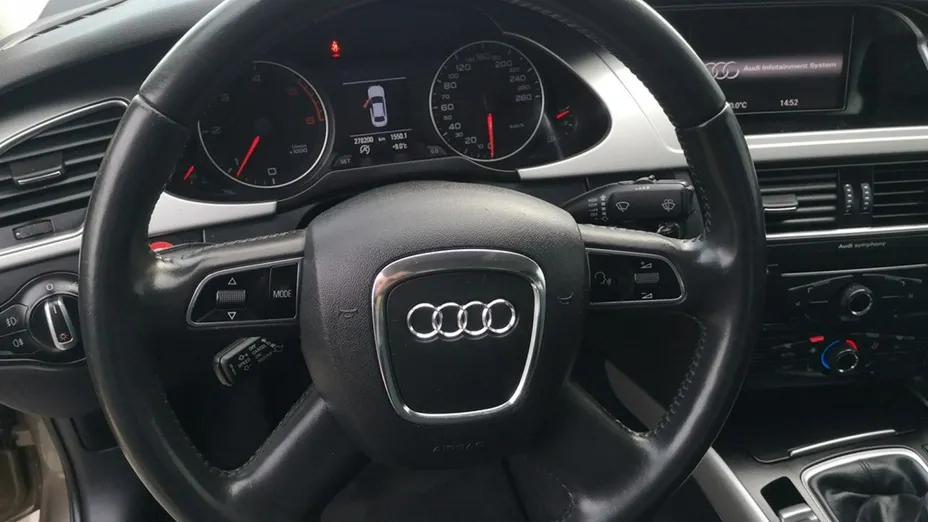 AUDI A4 -