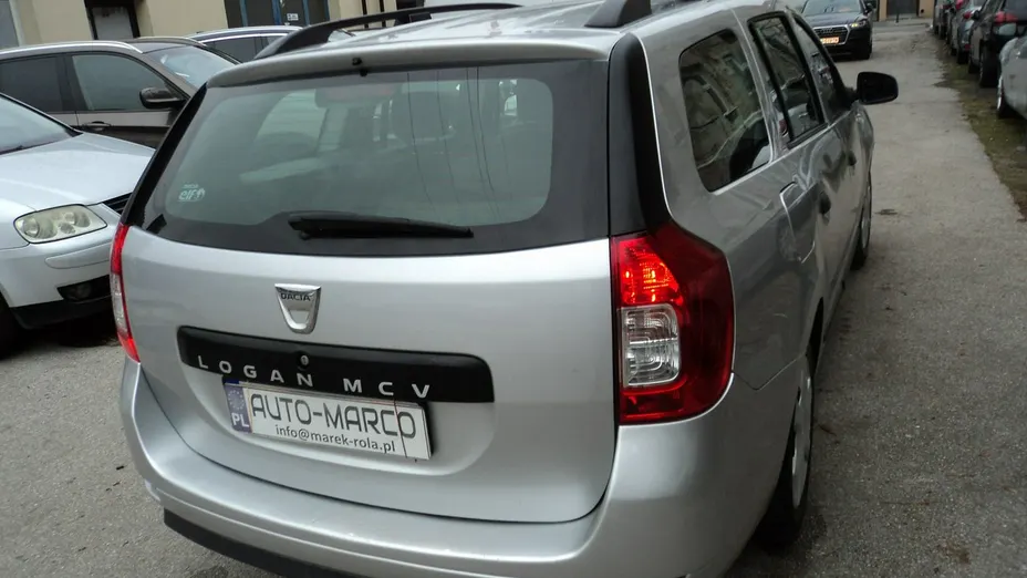 DACIA Logan -