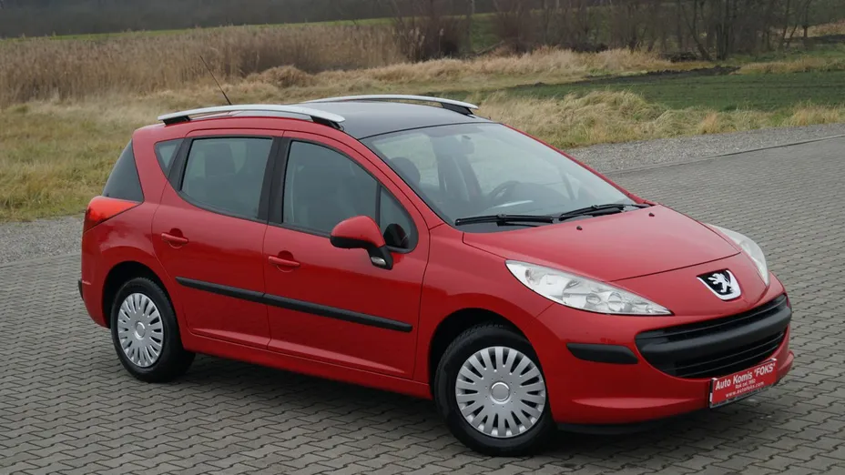 PEUGEOT 207 -