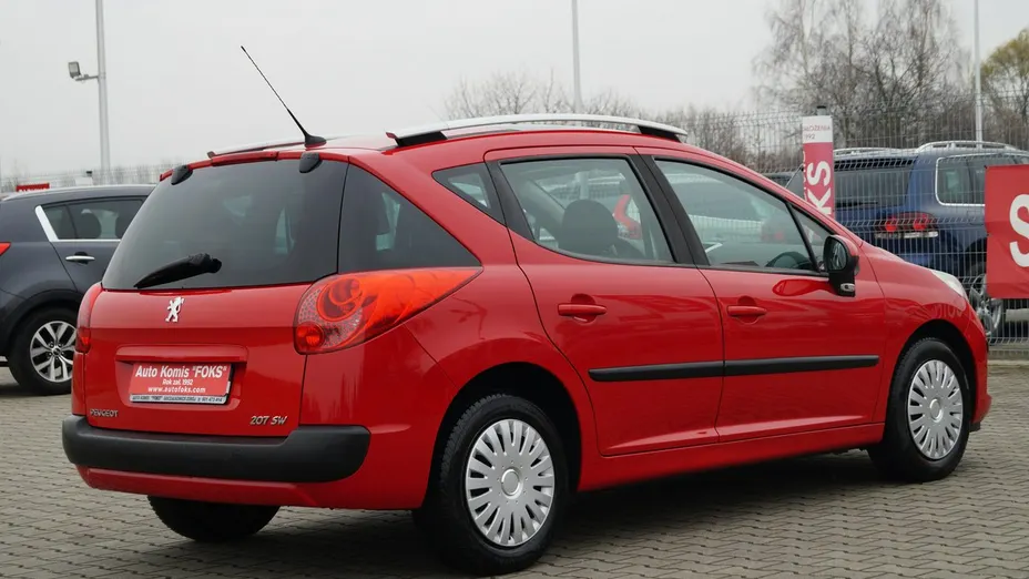PEUGEOT 207 -
