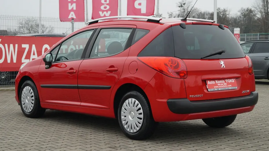 PEUGEOT 207 -