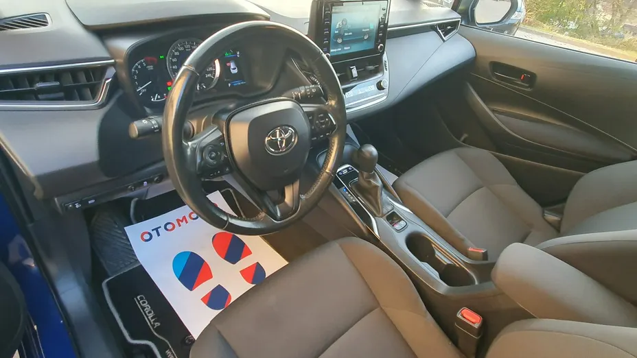 TOYOTA Corolla -