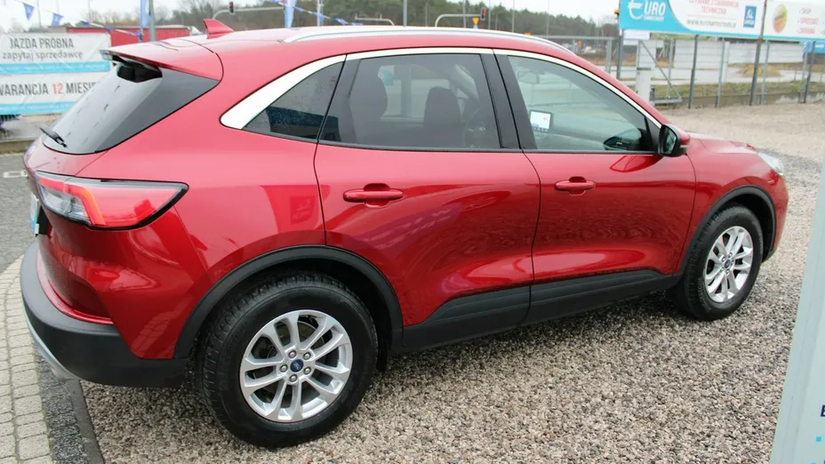 FORD Kuga -