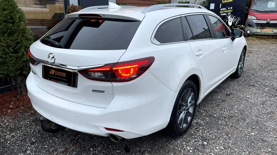 MAZDA 6 -