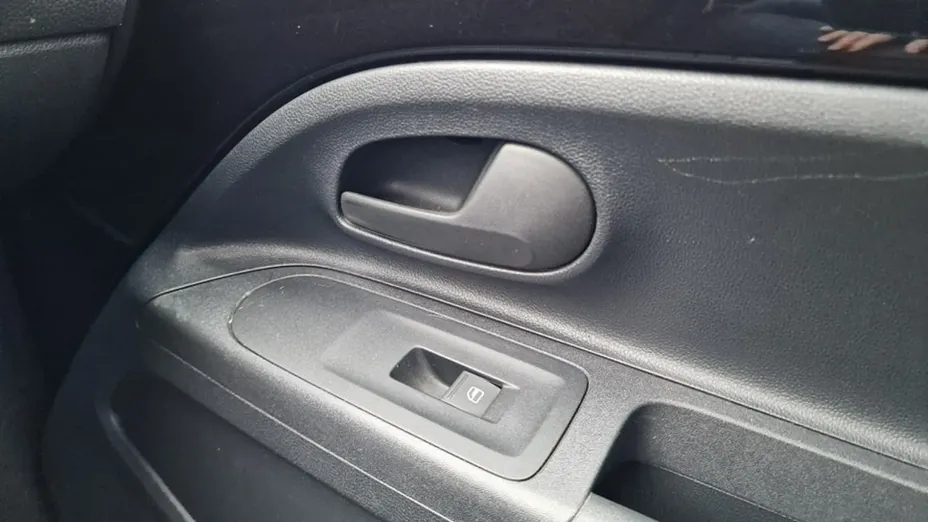 VOLKSWAGEN up! -