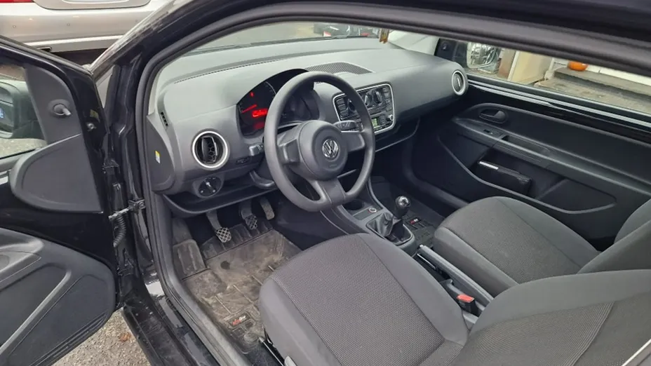 VOLKSWAGEN up! -