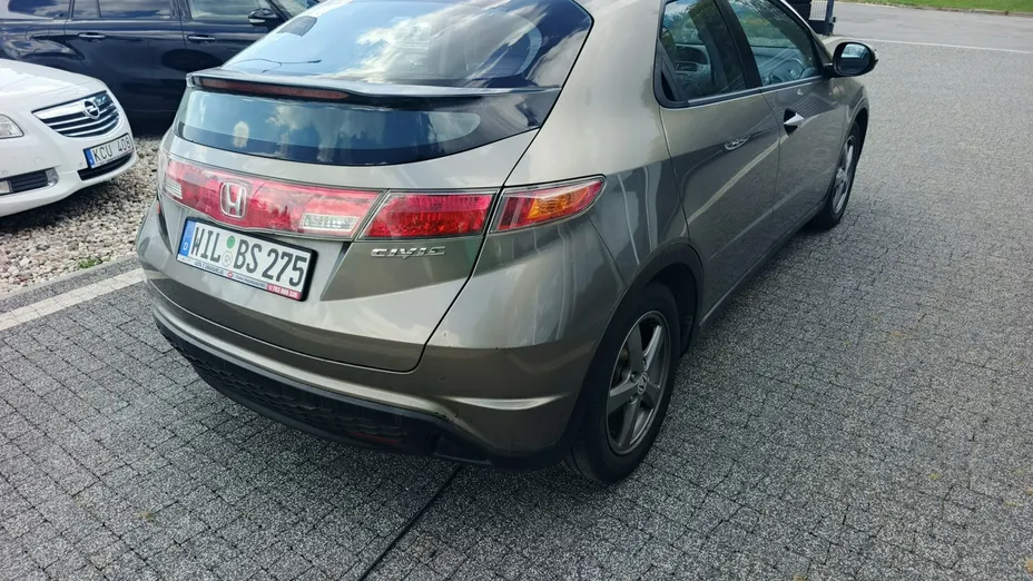 HONDA Civic -