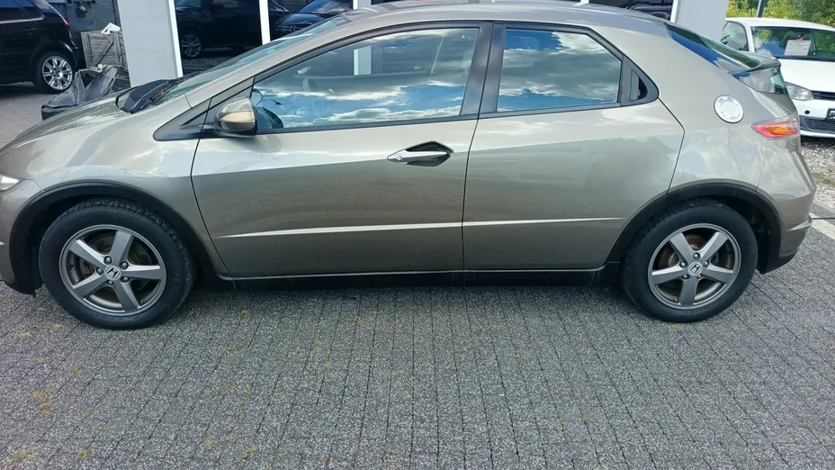 HONDA Civic -