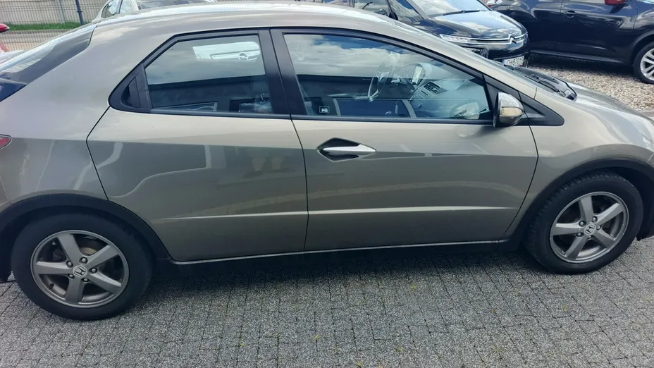 HONDA Civic -
