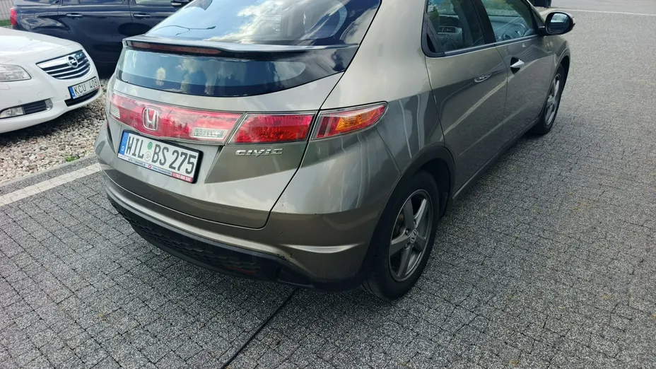 HONDA Civic -