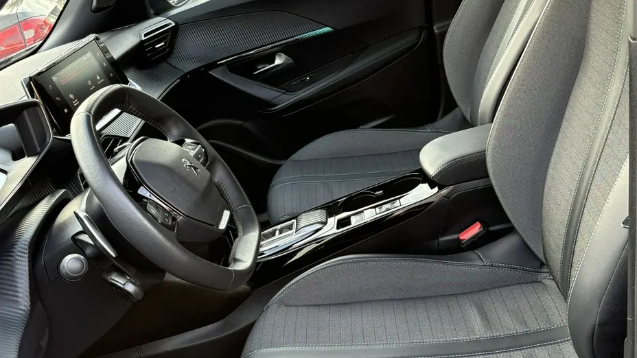 PEUGEOT 2008 -