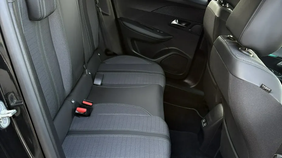 PEUGEOT 2008 -