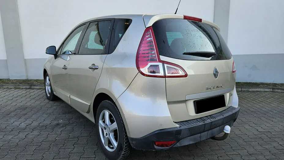 RENAULT Scenic -