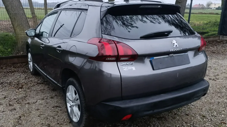 PEUGEOT 2008 -