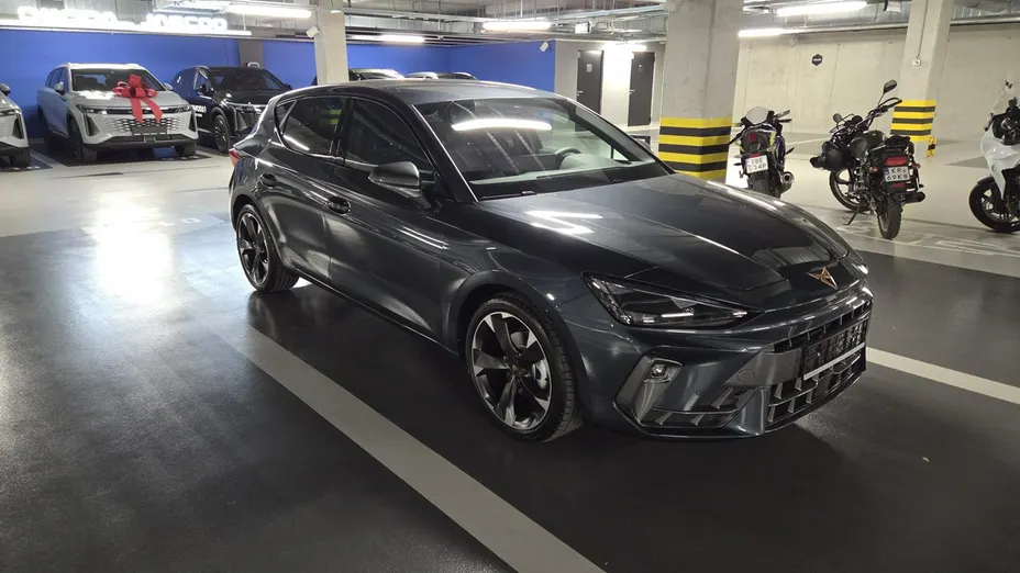 CUPRA Leon -