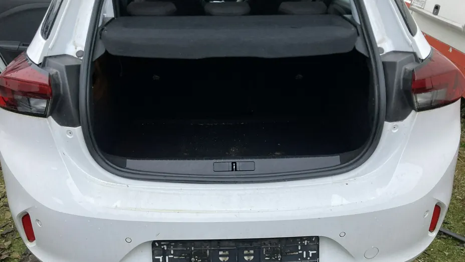 OPEL Corsa -