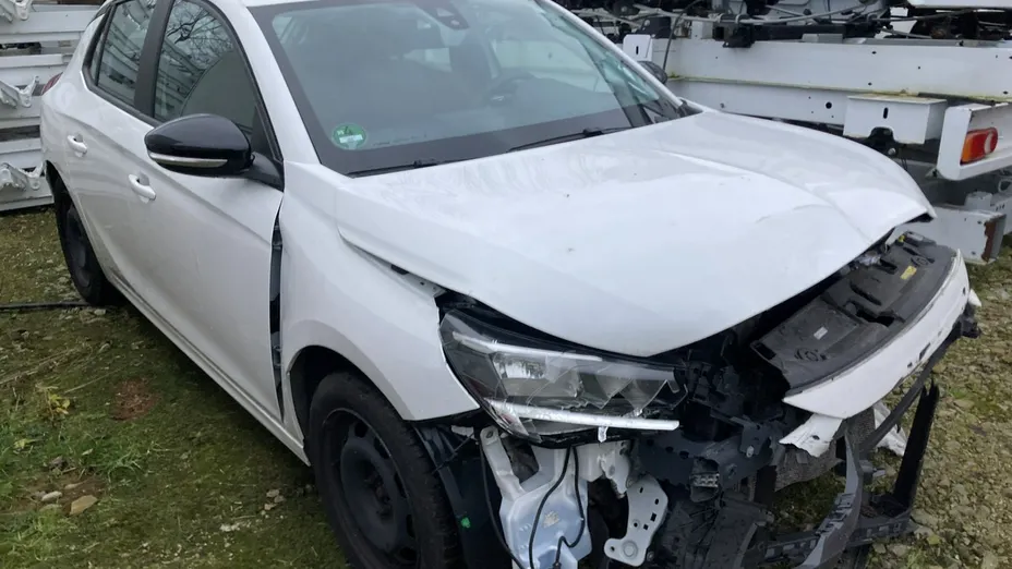 OPEL Corsa -