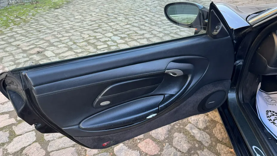 PORSCHE 911 -