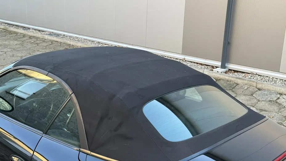 PORSCHE 911 -