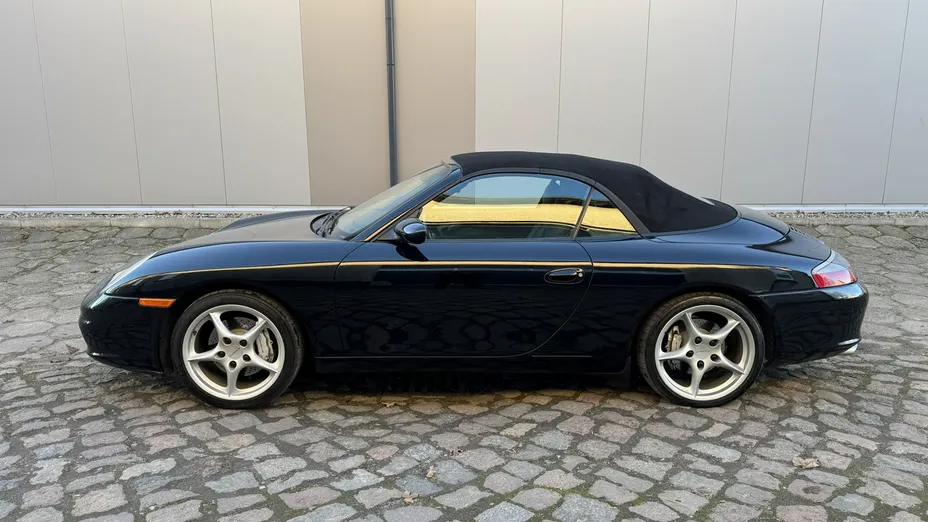 PORSCHE 911 -